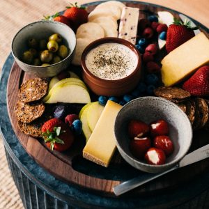 Fajita Platter (Paneer, Tofu, Grilled Chicken served with Avocado salet, Lentils, chopped Veggies and Tangy Indian Mango and Mint Chutney)